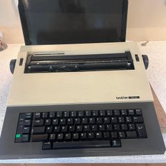Manual Typewriter