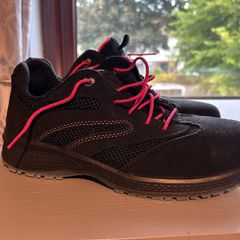 womens safety shoes
