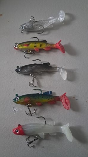 5 Soft Minnows