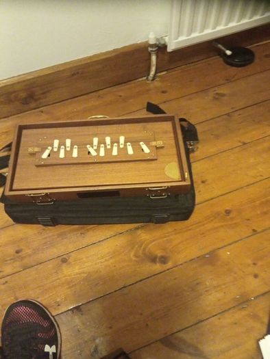 Shruti box