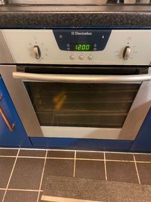 Oven
