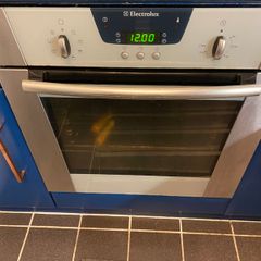 Oven