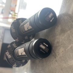 Protaper grips