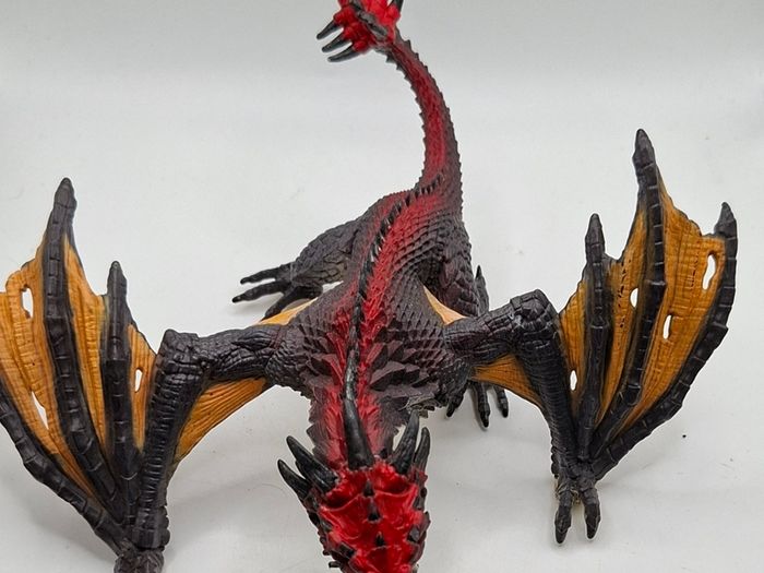 Schleich Eldrador Dragon Fighter Mythical Creature Figure
