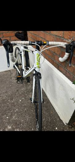 Giant Defy Men's Road Bike
