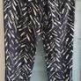 RIVER ISLAND ladies printed trousers Sz 8R UK Image 8