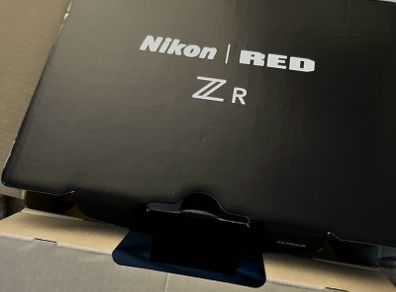 Nikon ZR