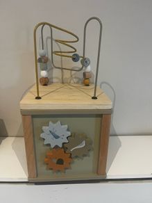 Little Dutch activity cube