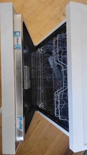 Beko Freestanding Full size Dishwasher - White