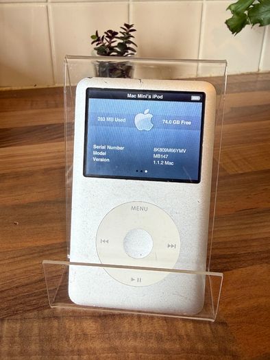 iPod Classic 6th Gen 80GB