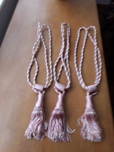 curtain tiebacks