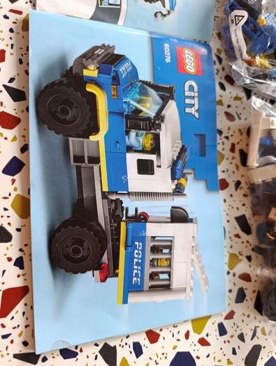 LEGO City 60276 Police Prisoner Transport