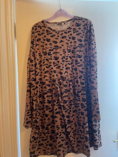 Decluttering Sale  Everything Must Go!