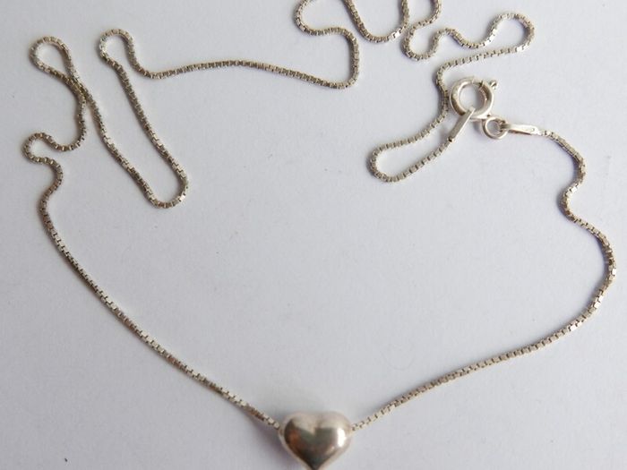 Vintage 925 Sterling Silver heart pendant necklace, length 16" - 2.0g