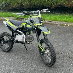 2021 Stomp Z3 140cc Big Wheel Pit Bike