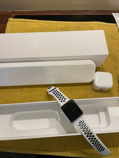 Apple Watch series 1 with box and 5 straps