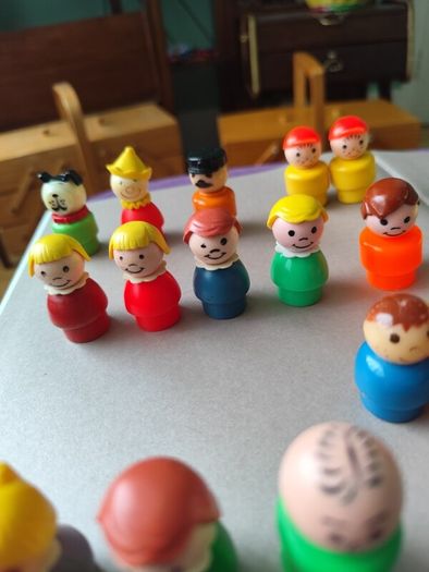 Vintage Fisher Price Litte People
