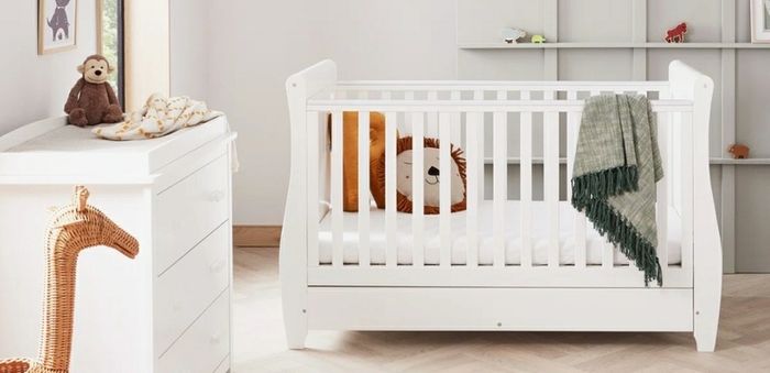 Mamas & Papas Toddler Sleigh Bed Only Used For 6 Months Still Brand New. Need Quick Sale......