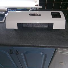 Hot and cold wall mounted unit