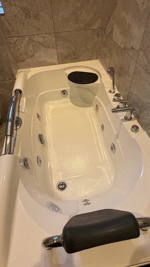 jacuzzi bath