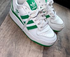 Adidas Originals white and green  trainers in junior size UK 3.5 / EU 36