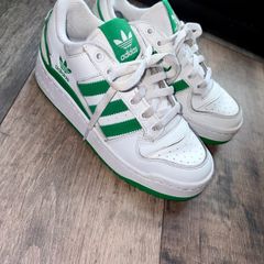 Adidas Originals white and green  trainers in junior size UK 3.5 / EU 36