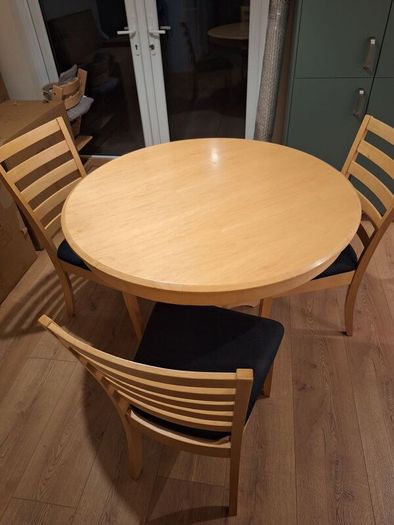 Oak dining table