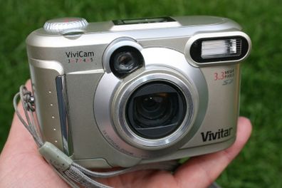 Vivitar Vivicam 3745 Digital Camera 3.3mp, Silver Tested