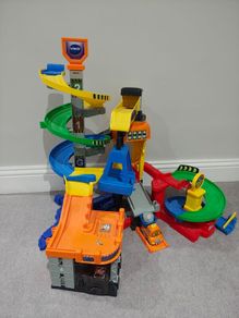 Toot toot drivers construction site