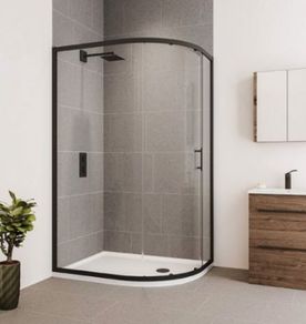 (New) Shower Tray and Shower Door.