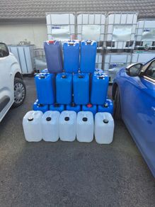 water/oil drums