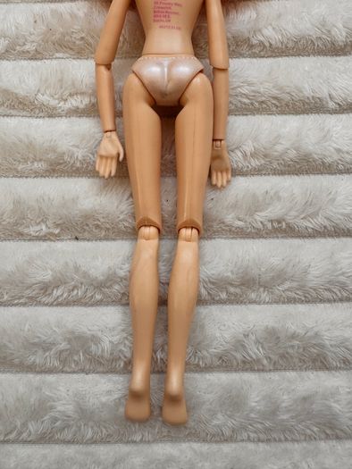 Bratzillaz Magic Night Out Jade JAdore Used Knees a bit loose Please see photos