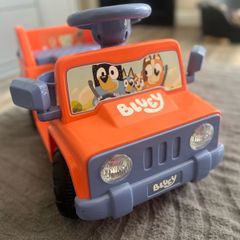 BLUEY electric jeep