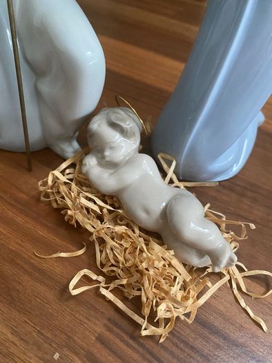 Iladro Nativity Set - Highly collectible