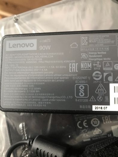 Lenovo Docking station ThinkPad Ultra Dock 40A2 with power cable and charger 90W