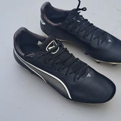 Puma King football boots 7.5