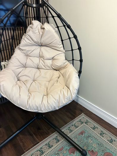 Egg chair