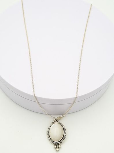 Vintage 925 Sterling Silver Italian Mother of Pearl Necklace