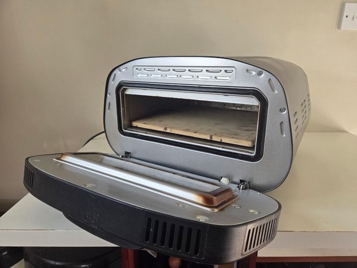 Title G3 Ferrari Pronto Pizza Oven (G10186)