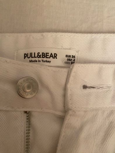Pull & Bear White Straight-Leg Jeans