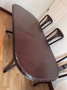 Mahogony Table with 5 chairs