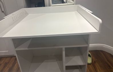 IKEA Smastad changing / table desk
