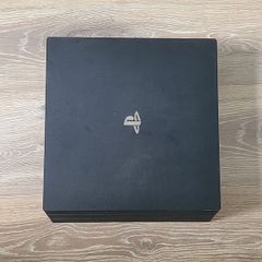 PS4 Pro 1tb + 1 Controller + Charging Dock