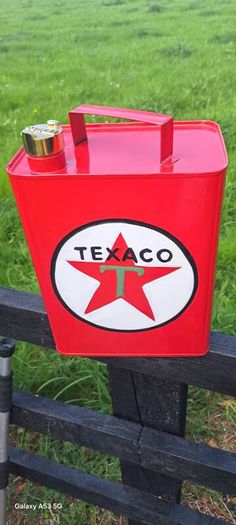 texaco  oil can