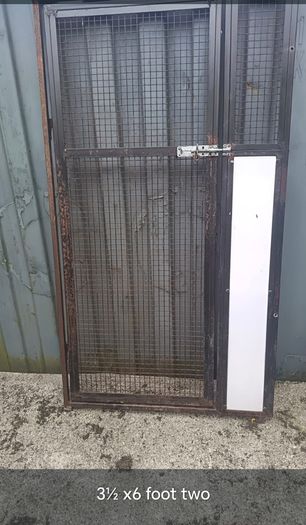 Dog kennel panels