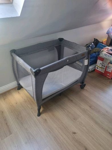 Baby elegance travel cot