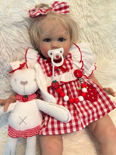 Reborns By Laura.  Stunning Baby Crystal.  Heavy, Weighted Reborn Doll.  Welcome to View