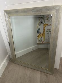 Gold mirror