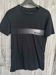 Hugo Boss Top - M