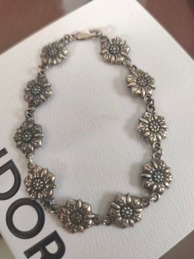 Vintage Sterling silver daisy bracelet